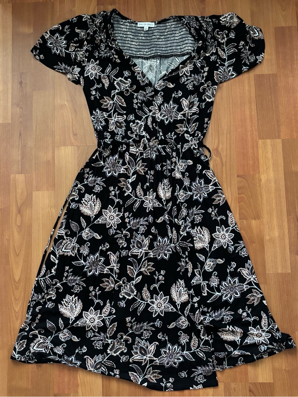 Women’s Spirit of Grace black floral midi dress Size SMALL